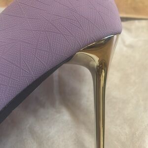 Brand new lavender pumps size 11